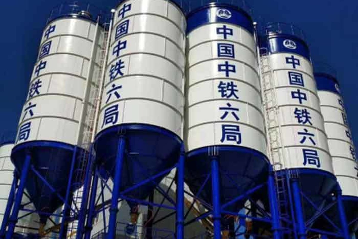 Fly ash silo for bulk powder storage system